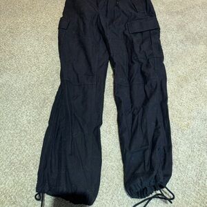 Aritzia TNA Surplus Division Pants in Black